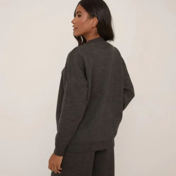 Clearance Long Sleeve Crew Neck Swirl Detail Sweatshirt In Charcoal Grey Knit Matching Sets | Knitwear
