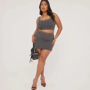 Flash Sale Plus Scoop Neck Cropped Top In Contrast Grey Ribbed Knit Plus Size
